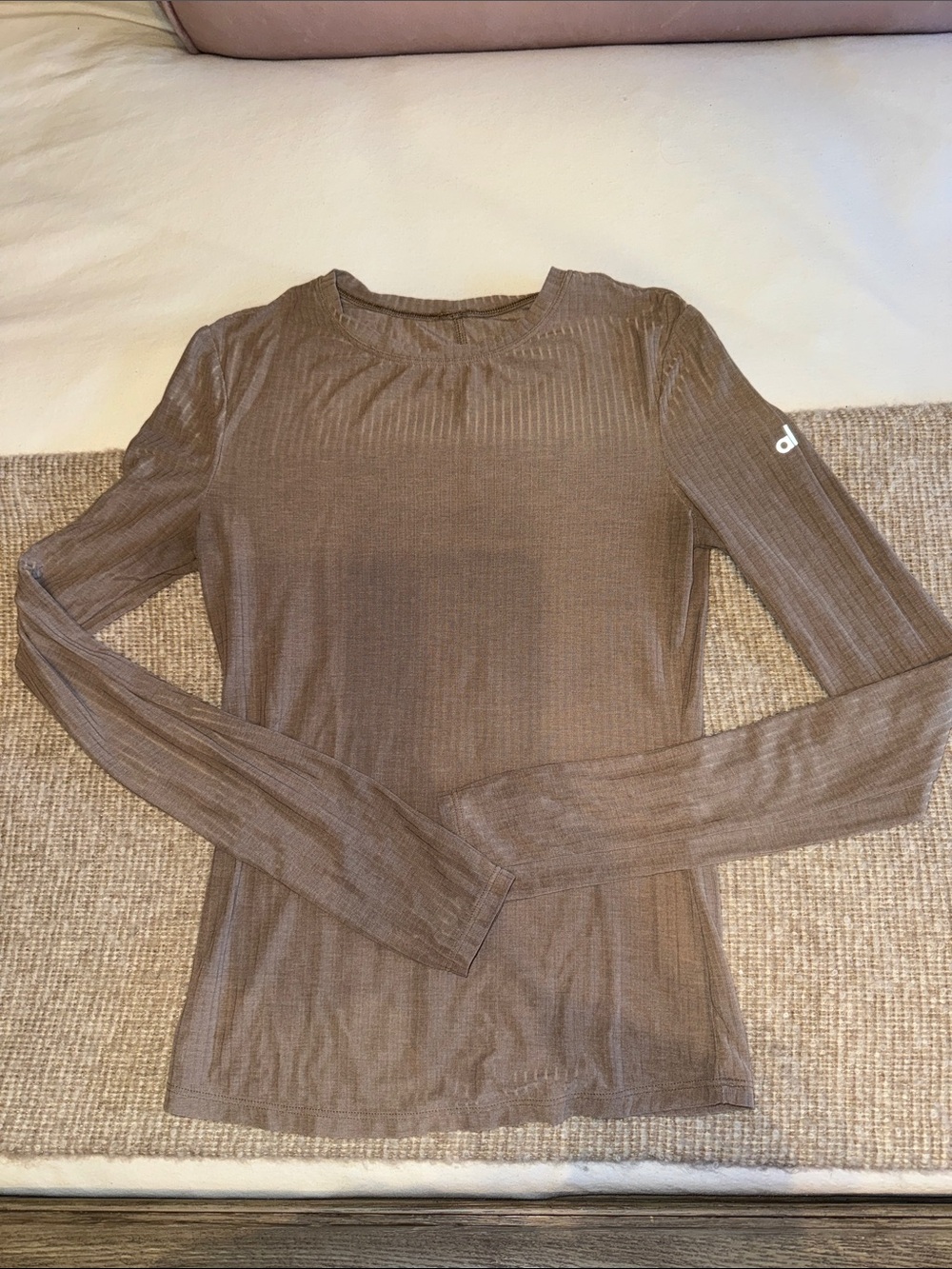 ALO Yoga Ribbed Long Sleeve Crew Top - Taupe Brown